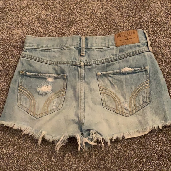 hollister jean shorts - Picture 2 of 2